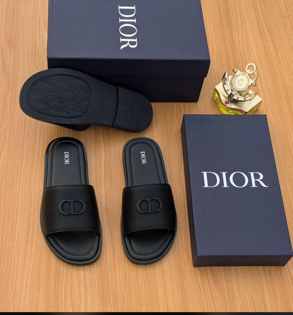 DIOR - Image 3