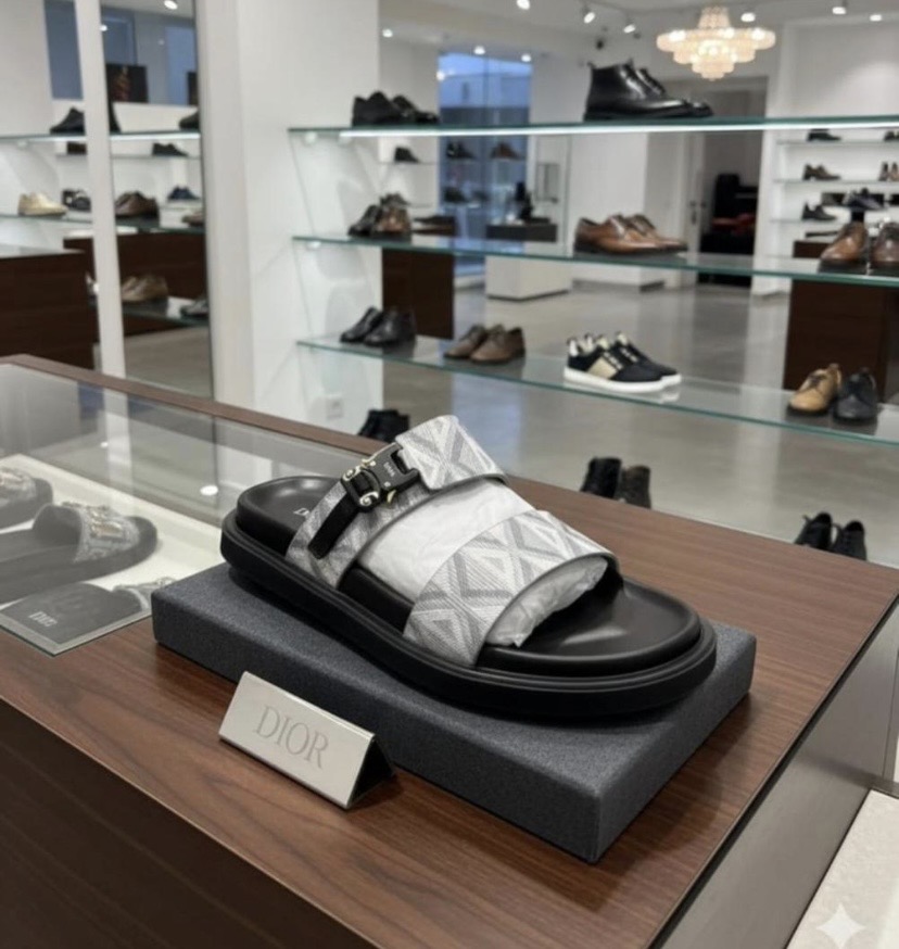 DIOR - Image 8